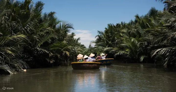 What Does Rừng Dừa Bảy Mẫu Mean In English?
