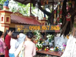 Sắm Lễ Dâng Bà Chúa Năm Phương