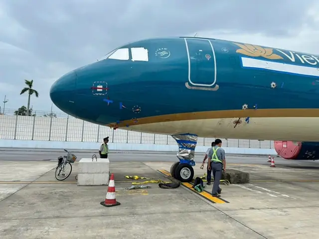 Hàng Loạt Chuyến Bay Tiếp Tục Bị Hủy Hoãn Do Bão Số 3 Wipha