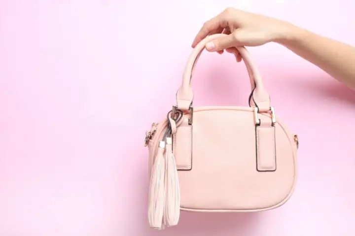 15 Món Quà Sinh Nhật Cho Bạn Gái Làm Tan Chảy Trái Tim Nàng