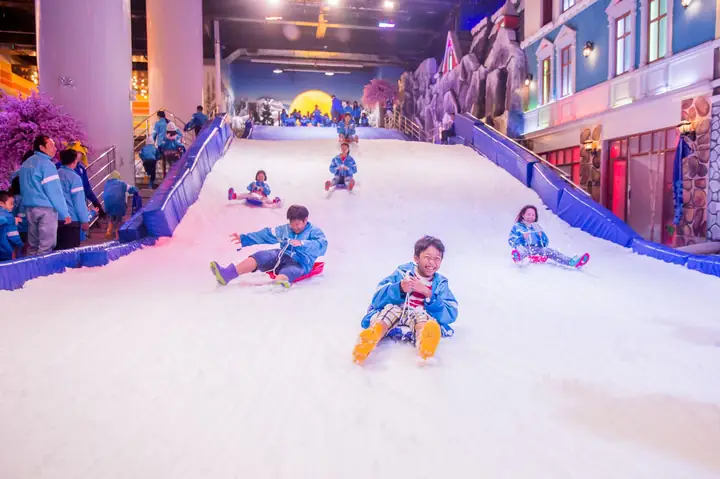 Nhà Tuyết Quận 2 - Snow Town: Trải Nghiệm Mùa Đông Của Châu ...