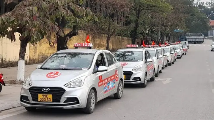 Top 5 Hãng Taxi Long Biên Uy Tín Và Giá Rẻ Nhất Hiện Nay | Xanh Sm Top 5 Hãng Taxi Long Biên Uy Tín Và Giá Rẻ Nhất Hiện Nay | Xanh Sm