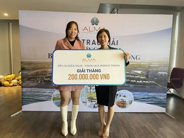 Khách Dự Sự Kiện Của Công Ty Alma Nhận Giải Thưởng 200 Triệu Đồng