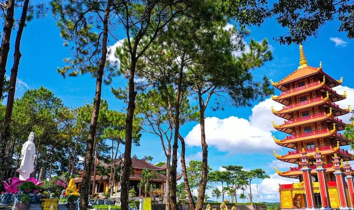 Lịch Sử Xây Dựng Tu Viện Bát Nhã Ở Bảo Lộc Lịch Sử Xây Dựng Tu Viện Bát Nhã Ở Bảo Lộc