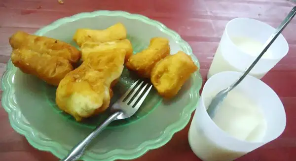 Mới Đầu Hè Trời Đã Rất Oi Bức, Nhanh Chân Đi Tìm Các Quán Sữa Chua Ngon Lành, Lạ Miệng Để Giải Nhiệt Thôi Nào.