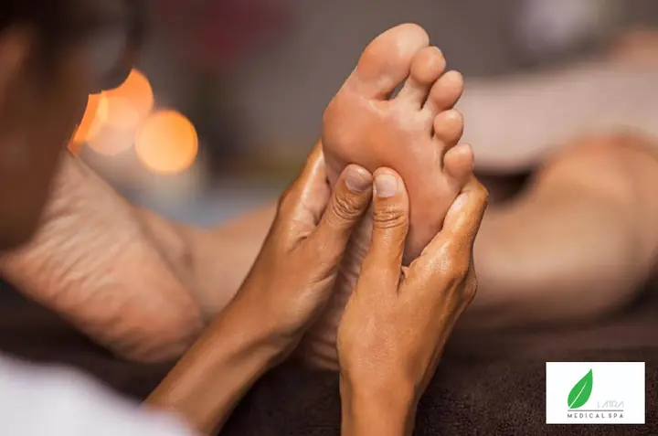 Tác Dụng Của Bấm Huyệt Lòng Bàn Chân