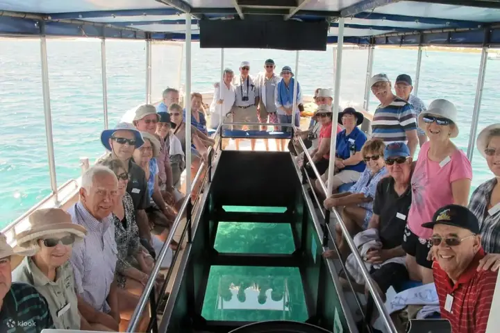 Đôi Nét Về Tour Tàu Đáy Kính Ngắm San Hô Nha Trang Đôi Nét Về Tour Tàu Đáy Kính Ngắm San Hô Nha Trang