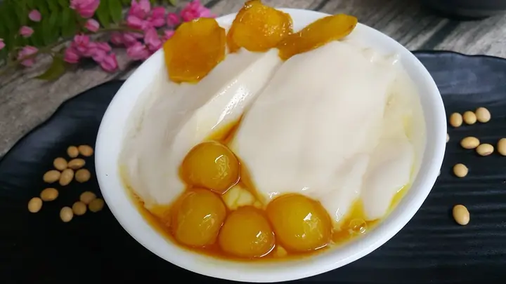 Tàu Hũ Nước Đường - Món Ăn Tuổi Thơ