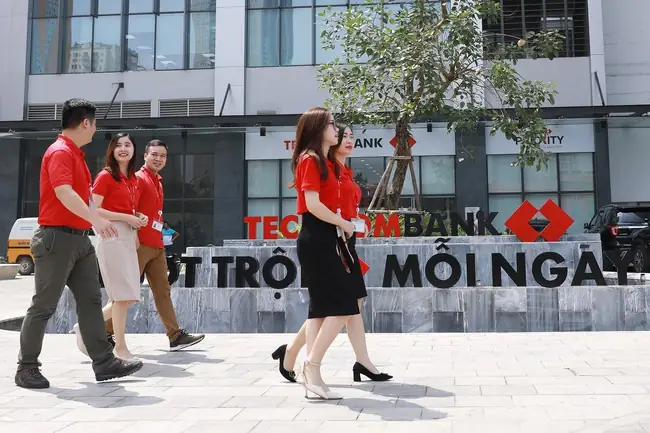 Chi Nhánh Techcombank Hoàng Gia, Thanh Xuân