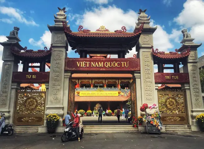 Việt Nam Quốc Tự