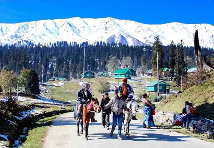 Cưỡi Ngựa Tại Pahalgam