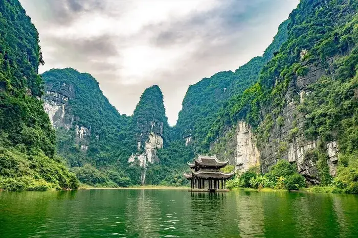 Ninh Bình – Non Nước Hữu Tình