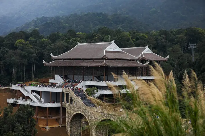 Tháng 8 Du Lịch Ở Đâu Miền Bắc? Khu Du Lịch Tâm Linh, Sinh Thái Tây Yên Tử – Bắc Giang