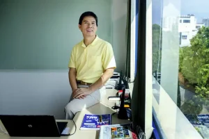 From Gadgets To Groceries: The Story Of The Gioi Di Dong Founder ...