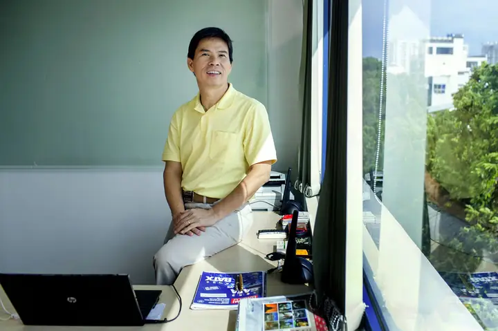 From Gadgets To Groceries: The Story Of The Gioi Di Dong Founder ...