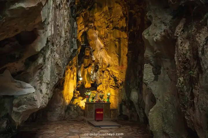 Huyen Khong Cave & Hoa Nghiem Cave Huyen Khong Cave & Hoa Nghiem Cave