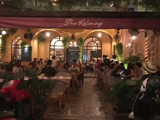 The Refinery: Bước Chân Quay Về Nước Pháp Giữa Lòng Sài Gòn