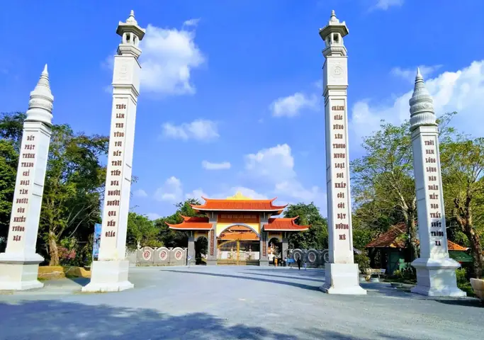 Thiền Viện Trúc Lâm Chánh Giác (tiền Giang Cũ, Đồng Tháp Sau Sáp Nhập)