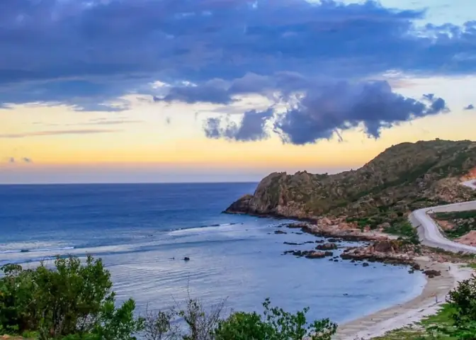 Thả Mình Vào Làn Nước Mát Lành Tại Các Bãi Biển Nha Trang Thả Mình Vào Làn Nước Mát Lành Tại Các Bãi Biển Nha Trang