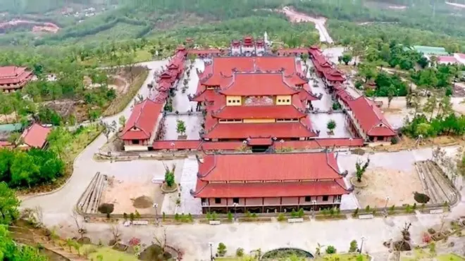 Thông Tin Về Chùa Ba Vàng