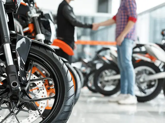 Tại Sao Nên Thuê Xe Máy Khi Đi Du Lịch Hà Nội?