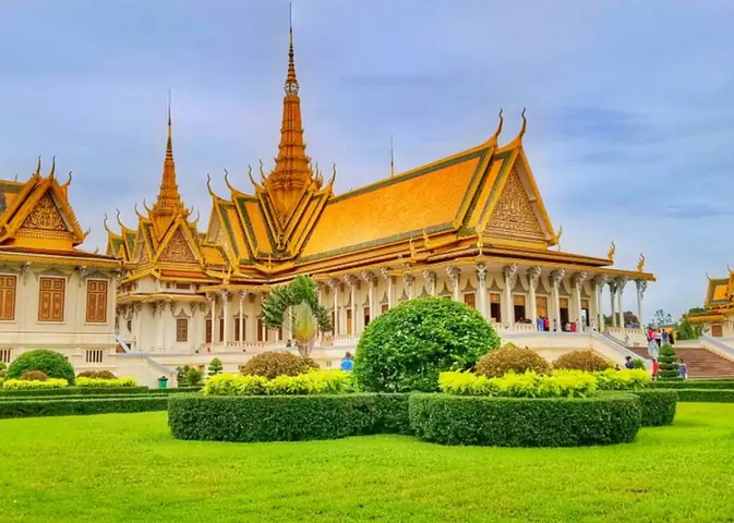 Dịch Vụ Cho Thuê Xe Du Lịch Campuchia | 4,7,16,29,45 Chỗ ...