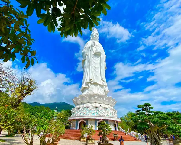 Thuyết Minh Chùa Linh Ứng Bãi Bụt Sơn Trà - 1 Trong 3 Ngôi Chùa ... Thuyết Minh Chùa Linh Ứng Bãi Bụt Sơn Trà - 1 Trong 3 Ngôi Chùa ...