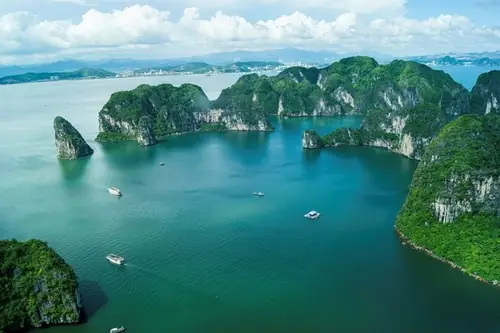 Thuyết Minh Về Vịnh Hạ Long Lớp 9/1 Tổ 1(lệ Ngân,hào Nhân ... Thuyết Minh Về Vịnh Hạ Long Lớp 9/1 Tổ 1(lệ Ngân,hào Nhân ...