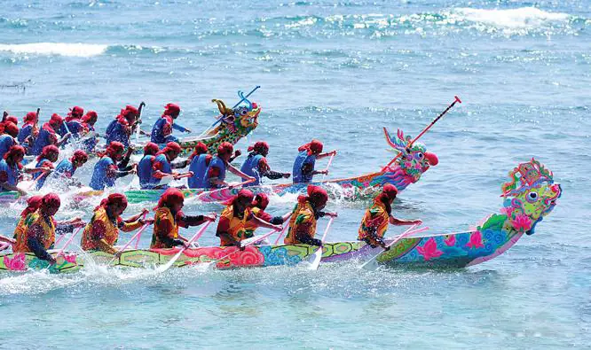 Thuyết Minh Về Lễ Hội Đua Thuyền Mẫu 4 Thuyết Minh Về Lễ Hội Đua Thuyền Mẫu 4