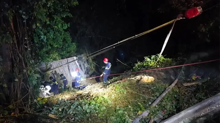 Công An Lâm Đồng Thông Tin Vụ Tai Nạn Giao Thông Trên Đèo Bảo Lộc ...