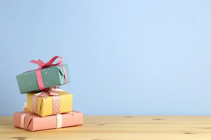 Ưu Tiên Món Quà Có Kích Thước Nhỏ Gọn