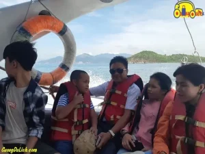 Tour 3 Đảo (hòn Mun/ Vịnh San Hô_ Làng Chài_ Bãi Tranh)