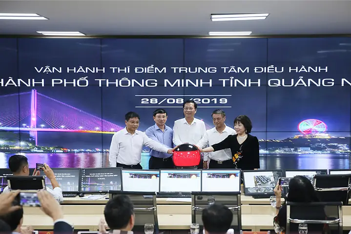 Quảng Ninh Chính Thức Vận Hành Trung Tâm Điều Hành Thành Phố Thông Minh