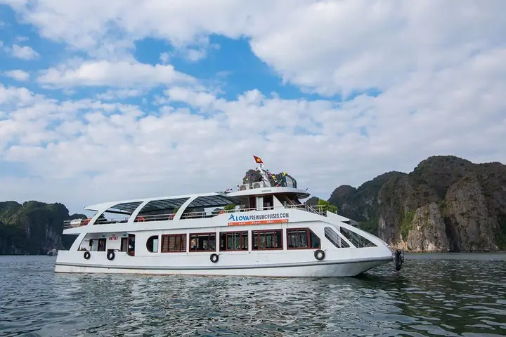 Tourhà Nội – Hạ Long - Hang Sửng Sốt - Đảo Titop Tourhà Nội – Hạ Long - Hang Sửng Sốt - Đảo Titop