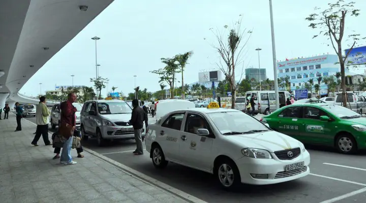 Khoảng Cách Từ Sân Bay Đà Nẵng Đến Trung Tâm – Các Phương Tiện Di Chuyển Phổ Biến Khoảng Cách Từ Sân Bay Đà Nẵng Đến Trung Tâm – Các Phương Tiện Di Chuyển Phổ Biến