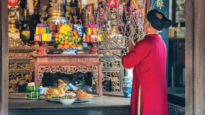 Mẫu Văn Khấn Mùng 1 Tết – Đầu Tháng: Lời Khấn Linh Thiêng Đầu Năm
