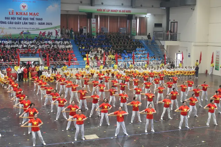 Sắc Màu Rực Rỡ Trong Lễ Diễu Hành Khai Mạc Đại Hội Thể Dục Thể ...