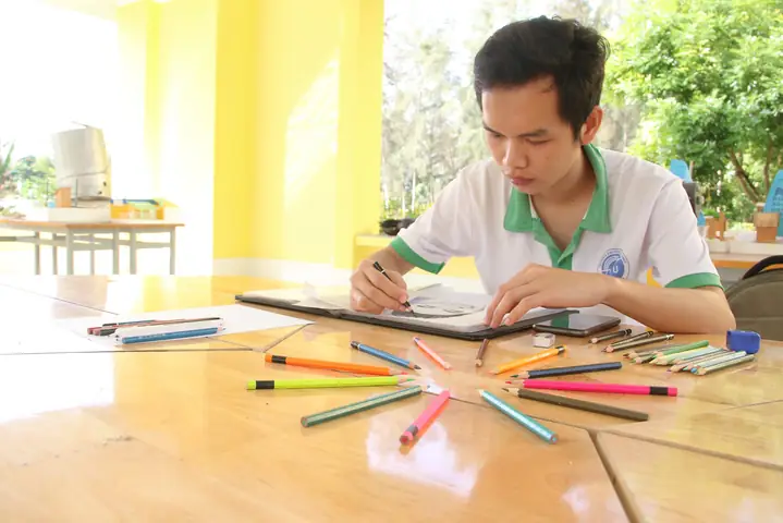 Vẽ Tranh Tình Yêu Bằng Bút Chì