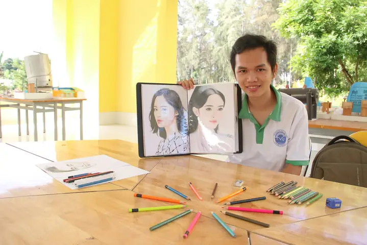 Vẽ Tranh Tình Yêu Bằng Bút Chì