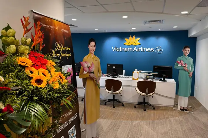 Vietnam Airlines Opens City Office @ Singapore's Raffles Quay ...
