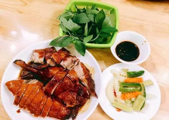 Khám Phá Những Quán Vịt Quay Hải Phòng Nổi Tiếng Nhất