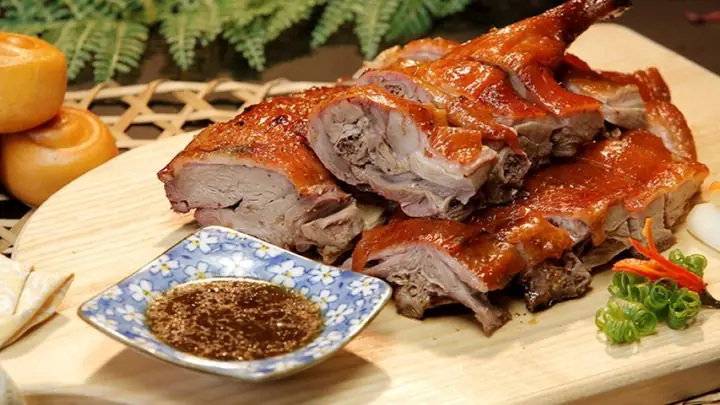 Top 12+ Tiệm Vịt Quay Ngon Nhất Sài Gòn, Siêu Đông Khách | Xanh Sm