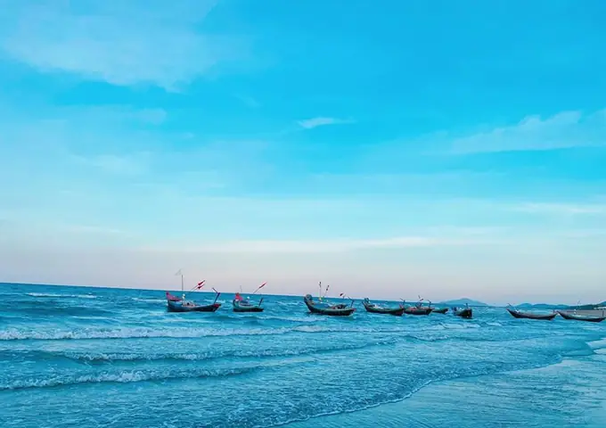 Vẻ Đẹp Hoang Sơ Bãi Biển Xuân Song Hà Tĩnh Níu Lòng Du Khách