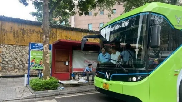 Hà Nội Dừng Hoạt Động 18 Tuyến, Điều Chỉnh Lộ Trình 91 Tuyến Buýt ...