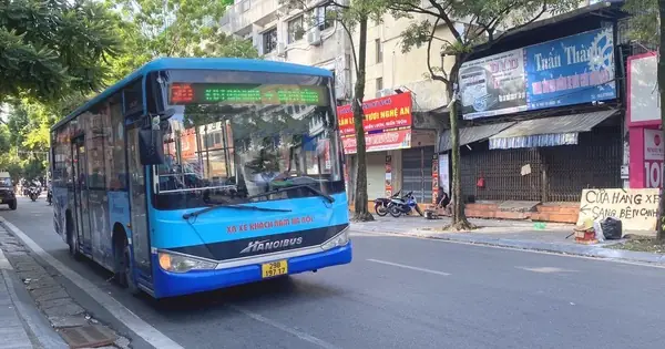 Xe Buýt Hà Nội Xuyên Tết Phục Vụ Nhân Dân Xe Buýt Hà Nội Xuyên Tết Phục Vụ Nhân Dân