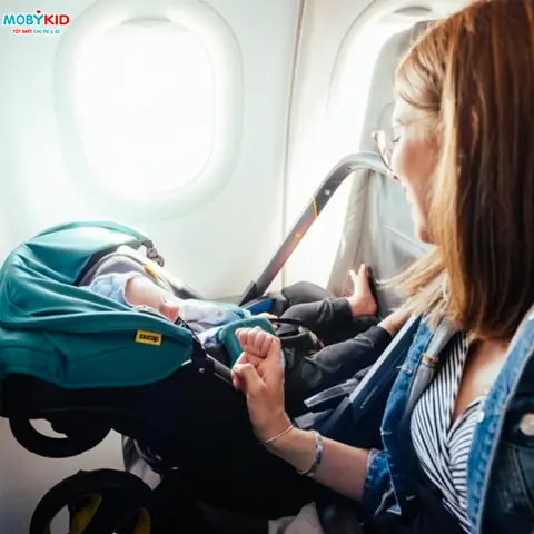 Mách Mẹ Những Lưu Ý Khi Mang Xe Đẩy Em Bé Lên Máy Bay | Moby ...