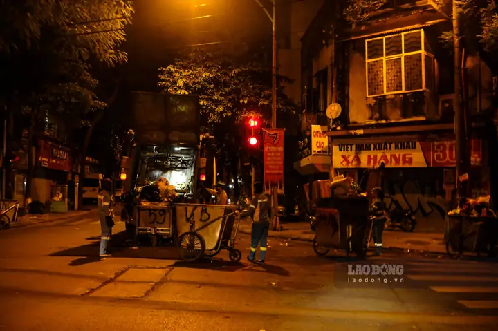 Hình Ảnh Cho Ảnh Đường Phố Hà Nội Về Đêm: