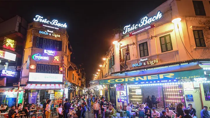 Những Địa Điểm Vui Chơi Hấp Dẫn Trên Phố Cổ Hà Nội