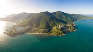 Bán Đảo Sơn Trà: Khám Phá “viên Ngọc Quý” Của Đà Nẵng