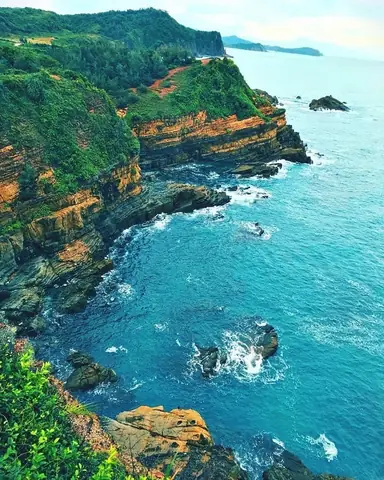Bãi Đá Móng Rồng Ở Đâu?